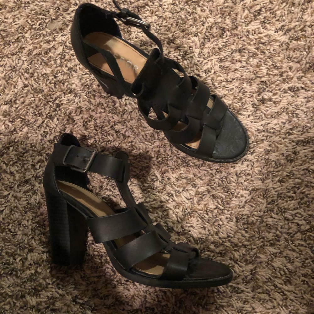 Black heels by Report